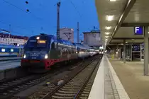 183 001 mit ALX 351 M�nchen Hbf - Praha hl.n. am 29.12.2012 in M�nchen Hbf