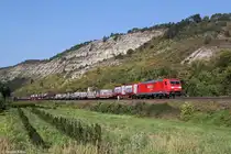 185 280 mit einem gemischten G�terzug am 28.09.2013 bei Gambach.