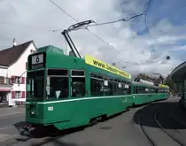 Doppeltraktion auf der Linie 6 mit dem Be 4/4 483, dem B 1497 S und dem Be 4/4 467 an der Endhaltestelle in Allschwil. Die Aufnahme stammt vom 18.09.2013.