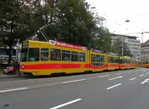 Be 4/8 241 un der Be 4/6 224 auf der Linie 10 an der Haltestelle Aeschenplatz. Die Aufnahme stammt vom 25.10.2013.