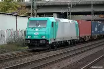 185 611-1 ist mit einen ganzzug am 21.10.13 durch hh-harburg gefahren