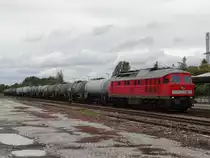 Am 10.09.13 fuhr die altbel�ftete 232 117 mit einem D�ngemittelzug nach Oelsnitz/V. Hier zusehen in Oelsnitz/V. nach der Ankunft.  