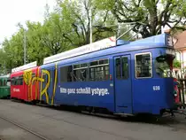 Der Be 4/6 638 FC Basel wurde am 08.04.2013 bei der Firma Schmoll abgebrochen. Hier steht der Wagen auf dem Hof des Depots Morgartenring. Die Aufnahme stammt vom 18.06.2009.
