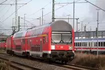Die Tage der lokbespannten Z�ge auf der S3 zwischen Rostock Hbf und G�strow sind so langsam angebrochen ab dem 15.12.2013 sollen dann die ET 442 vom Typ Talent 2 von Warnem�nde bis G�strow �ber Laage fahren.Aufgenommen am 08.11.2013
