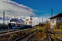 Am 9. November 2013 ging es f�r die beiden Dampflokomotiven 01 202 und 01 150 auf Rundfahrt durch S�ddeutschland.
Hier wurde der Dampfzug in Breiteng��bach abgelichtet.
(Wie man an der Vegetation erkennen kann, werden die Abstellgleise nicht mehr befahren und sind stillgelegt.)