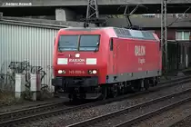 145 020-4 ist lz am 08.11.13 durch hh-harburg gefahren