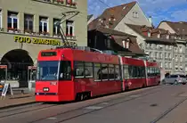 Be 4/8 mit der Betriebsnummer 732 auf der Linie 7 beim Casinoplatz. Die Aufnahme stammt vom 08.11.2013.