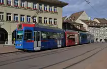 Be 4/10 mit der Betriebsnummer 83 auf der Linie 6 beim Casinoplatz. Die Aufnahme stammt vom 08.11.2013.