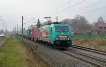 185 612 f�hrte am 16.11.13 einen Containerzug von Dresden kommend durch Braschwitz Richtung Magdeburg. Das Ziel dieses Zuges d�rfte der Containerhafen Hamburg sein.