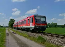 628 589 als RB nach Burghausen am 18.05.2013 bei Alt�tting.