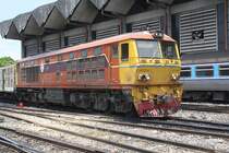 AHK 4224 (Co'Co', de, Krupp, Bj.1980, Fab.Nr. K-5486) am 28.Mai 2013 im Bf. Hua Lamphong. 

