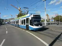   

VBZ - Tram Be 5/6 3022 unterwegs auf der Linie 6 in Zürich am 17.10.2013
