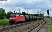 152 056-8 mit einem Kesselwagenzug Richtung Augsburg bei München-Langwied, 04.07.201