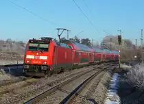 DB: IRE Karlsruhe-Konstanz mit 146 228-2 bei Welschingen-Neuhausen am 17. Dezember 2013.
Foto: Walter Ruetsch
