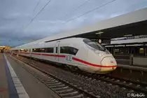 ...und er fährt wirklich!!! Nach über 2 Jahren Verspätung hat er kurz vor Weihnachten doch noch die Zulassung erhalten. 
Der neue Velaro D 407 017-3 (717) ist erstmals planmäßig mit dem ICE 711 in Mannheim. Bis jetzt wird nur eine Einheit in ICE 3-Umläufen eingesetzt. (23.12.2013)

Video mit neuem ICE-Sound:
http://www.youtube.com/watch?v=kwhMTBmAUcE

Link zu den aktuellen Velaro-Umläufen:
http://eisenbahn-kurier.de/startseite-sp-954993256/2754-siemens-ice-baureihe-407-zugelassen