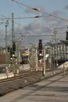Ein Desiro der Sächsischen Städte-Bahn nach  Königsbrück bei der Ausfahrt aus Dresden Neustadt über das nordwestliche Gleis. 23.12.2013 12:27 Uhr.