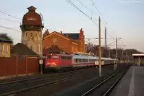 Die LZB-fähige 115 459-0 kam überraschend mit einer IC-Garnitur durch Rathenow gefahren und sie fuhr in Richtung Stendal weiter. Ob dies ein Ersatzzug oder ein Entlastungszug war entzieht sich mehr Kenntniss. 23.12.2013