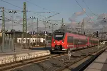 442 117 als RE Saxonia fährt in Dresden Neustadt Gleis 7 ein. 23.12.2013 12:35 Uhr.