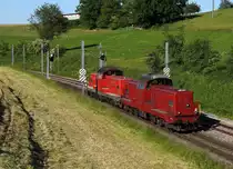 JAHRESRUECKBLICK 2013 VON WALTER RUETSCH.
MONAT JUNI: Bm 6/6 18509 und Bm 6/6 18503 bei Niederbipp am 6. JUNI 2013.