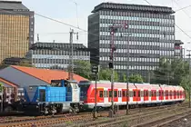 RTB V104 am 27.5.13 mit dem 430 053 im Schlepp bei der Einfahrt in D�sseldorf-Rath.
Nach dem Kopf machen ging es nach Stolberg.