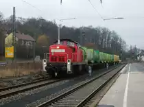 294 601 zieht am 02.Januar 2014 einen M�llzug durch den Coburger Hbf in Richtung Lichtenfels.