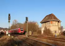 30.12.2013 Jena West. 612 144 mit 612 633 nach Würzburg Hbf bei der Einfahrt in den Haltepunkt vorbei an stillgelegtem Stw.