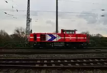 Lz ist die RHC DH711 / 9280 1271 028-3 D-RHC in Grevenbroich gen Kapellen/Erft unterwegs. 
25.1.2014