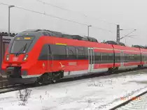 Neue S-Bahnen für Rostock: 442 341 mit S3 nach Güstrow in Warnemünde Werft am 30.01.2013