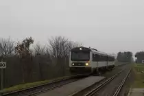 Ein MR/MRD als verkehrt am Roskilde-Næstved Ü.Køge. Übrigens gibt es noch ein Zugbegleiter im diessen Zug, aber es ist in Dänemark nicht mehr normal, wenn es um solche kleinen Züge gilt. 1/1/2014.