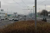 Opel / Audi / Renault / Stadler - Ich persönlich würde Stadler wählen! TPG STADLER TANGO 1802 durchquert die Anflugschneise des Flughafen Genf. 06.12.2013