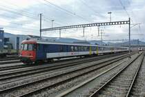 BDt EWI 50 85 82-33 988-5 mit AB EWII, 3 B EWI und Re 4/4 II abgestellt übers Wochenende in Delémont, 01.02.2014.