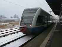 Auf der Fahrt von Stralsund nach Barth hielt der UBB 646 112,am 02.Februar 2014,im Bahnhof Velgast.