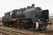 Da zur Zeit nichts fährt, ein paar Lokporträts aus dem Schuhkarton. Eingescannt von bestem ORWO-Color, hier 24 083 am 28.04.2001 zum Dresdner Dampfloktreffen.
