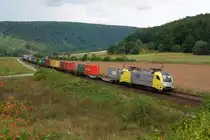 ES 64 U2 - 096 (IBS) mit Containerzug bei Harrbach (07.09.2013)