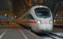 Wie eine Maus aus dem Bau schaut dieser ICE-T am 31.01.14 aus der Halle des Leipziger Hbf. Später machte er sich als ICE 1543 auf den Weg nach Dresden.
