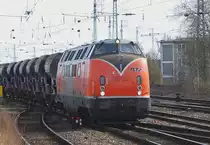 221 134-0 kommt vom Güterverteilzentrum in Hamm mit einem Erzzug in Richtung Osten. Am 13.04.2013.