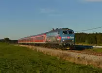 218 467 mit einer RB nach F�ssen am 19.10.2013 bei Lengenwang.