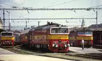 Diesel Power am 1.7.1992 im Hauptbahnhof Brno. Von links: 754045, 754041 und noch 
mit alter Nummer T 4781214.