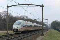 4602 (NS Highspeed) mit ICE 126 Frankfurt Hauptbahnhof-Amsterdam Centraal bei  Vlierden am 30-3-2013.