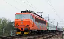 362 021 (CZ-CD 91 54 7 362 021-8) mit R683 von Praha-Smíchov nach Brno hl.n. am 29.04.2013 bei Kolín