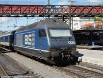 BLS Re 465 005-7 am IR 614 Basel SBB - Gen�ve A�roport am 03.05.2003 in Neuenburg