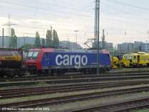 SBB Cargo Re 482 000-7  K�ln  am 26.04.2003 in Basel Bad Bf