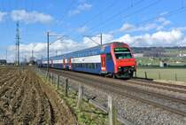 DPZ 025 als S8 18243 bei Siebnen-Wangen, 12.02.2014.