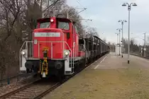 Seit geraumer Zeit wird die Übergabe, die gegen 08:00 Uhr, von dem VW-Werk in Mosel nach Zwickau fährt mit einer DB V60 gefahren. Gegen 11:00 Uhr fährt die DB V60, mit ihrer Übergabe, wieder zurück zum VW-Werk nach Mosel. Normalerweise werden diese Übergabefahrten mit einer V90 oder einer Gravita bedient.

Am 12.02.2014 hat 362 921-9 die Ehre die Übergabe von Zwickau zum VW-Werk nach Mosel zu bringen.