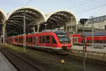 Hauptbahnhof Kiel am 10.2.2014:
Verbrennungstriebwagen 648006 fährt um 14.53 Uhr als Regionalbahn nach Neumünster aus.