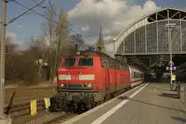 Auf der Fahrt von Puttgarden als Ersatz IC hält 218386 mit dem IC um
13.48 Uhr im Bahnhof Lübeck.