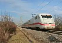 401 576-4 war am 18.01.14 als ICE 73 von Kiel Hbf nach Z�rich HB unterwegs. Hier konnte ich den Zug s�dlich von Buggingen ablichten.