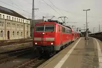 111214 verläßt am 18.2.2014 mit einem Regionalexpress nach Treuchtlingen
um 12.07 Uhr den Hauptbahnhof Nürnberg.