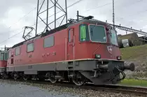 Re 4/4 II 11244 am Güterbahnhof Muttenz. Die Aufnahme stammt vom 15.02.2014.