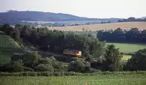 Bei Zelvice ist Zug 27913, Baureihe 810, am 8.7.1992 um 14.15 Uhr nach Nepomuk unterwegs.